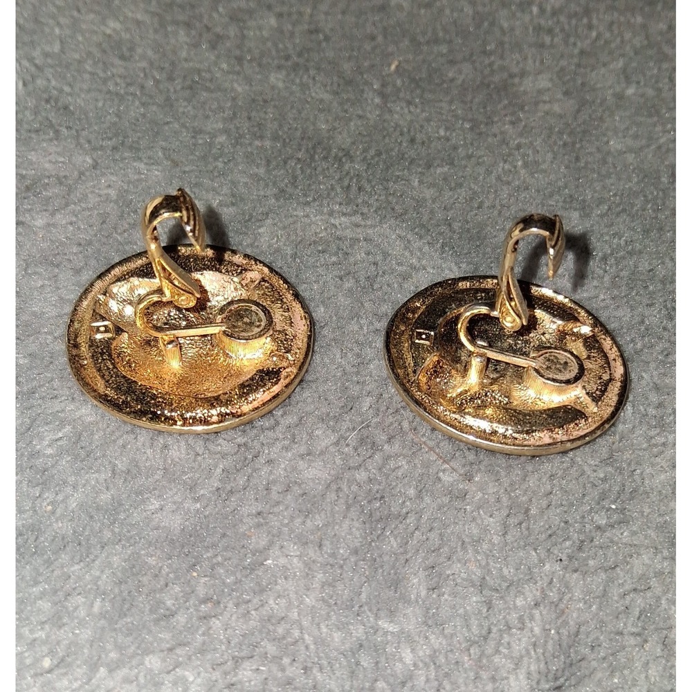 Avon Vintage Cheetah Clip-on Earrings Gold Tone Round Jewelry‎ - Picture 3 of 5